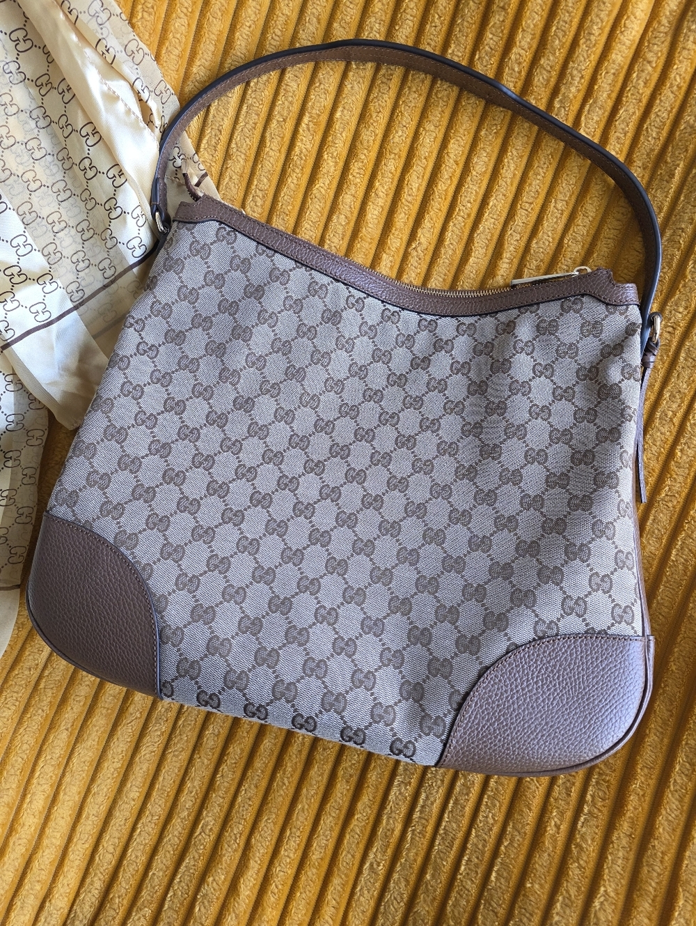 Gucci Beige & Brown GG Canvas Shoulder Bag - Scarf Included
